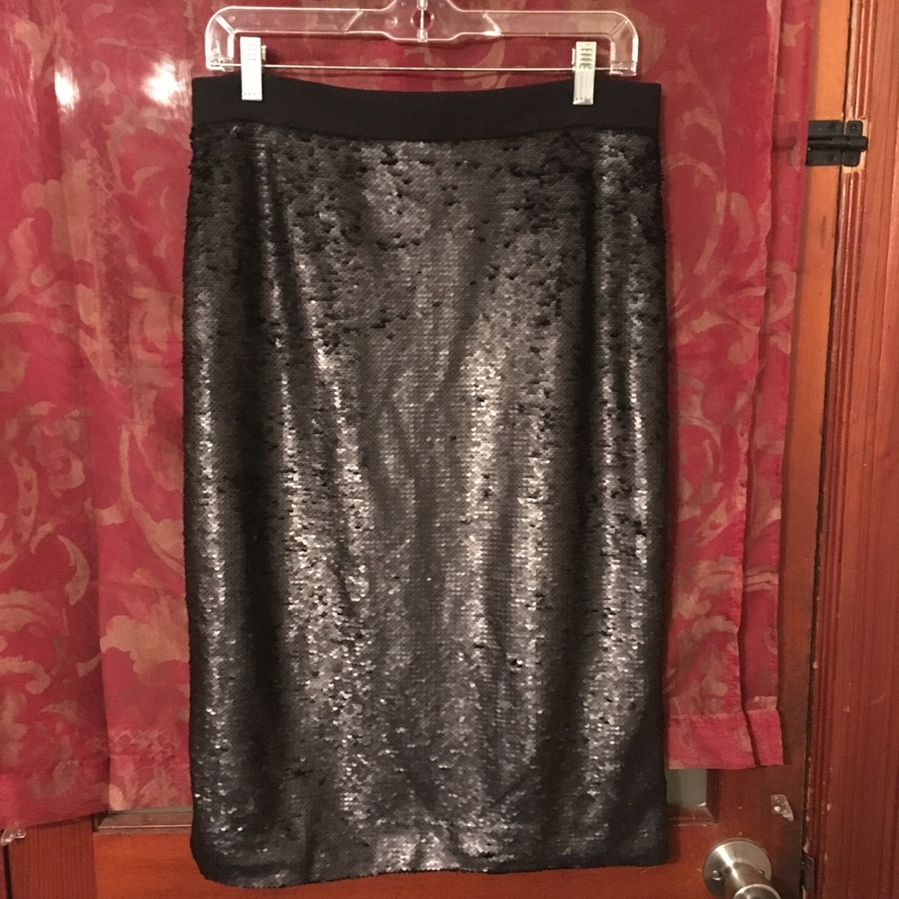NWT black sequined skirt